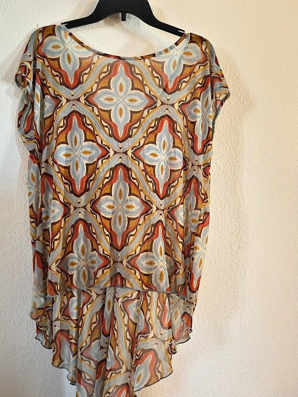 Cha Cha Vente Geometric Tunic in Orange, Blue & Red Size Large